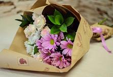 Букет цветов из:  Розы и Хризантемы #REPLACE_PRED# Горки